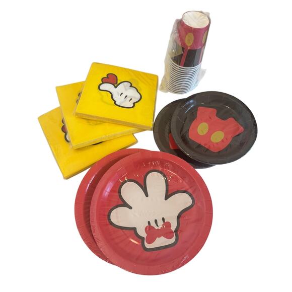 Mouse Party Supplies, 16 (9 inch) and 16 (7 inch) Plates, 40 Napkins, & 16 Cups - Picture 4 of 4